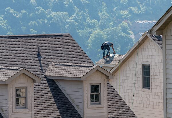 Roofing Contractor Near Me (3)