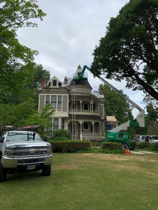 Roofing Contractor Near Me