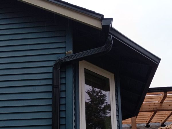 Completed Gutter Installation By Her Roofing In St Johns Portland Or